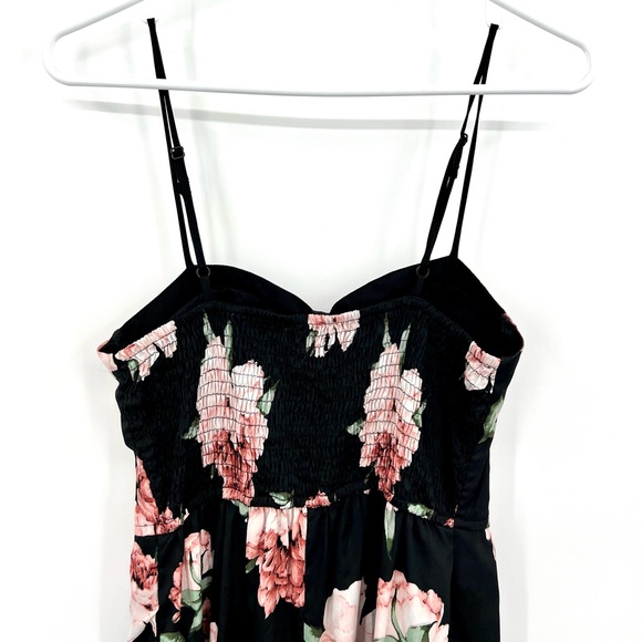 Floral Romper - Picture 8 of 16
